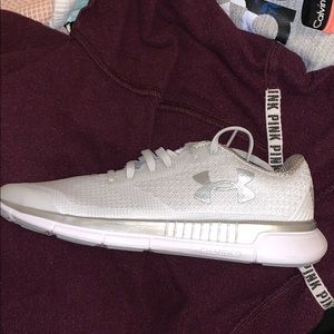 UNDER ARMOUR RUNNING SHOES!!!